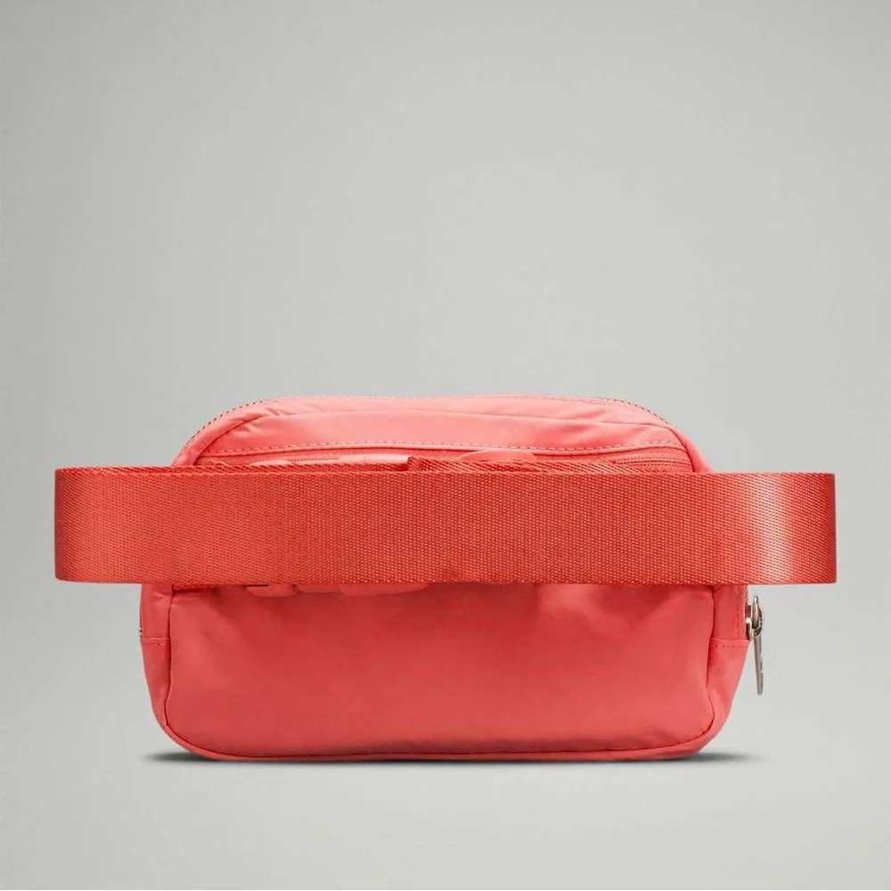 ๐๐ Lululemon OG Everywhere Belt Bag - Raspberry Cream Pink Pastel - Picture 7 of 9